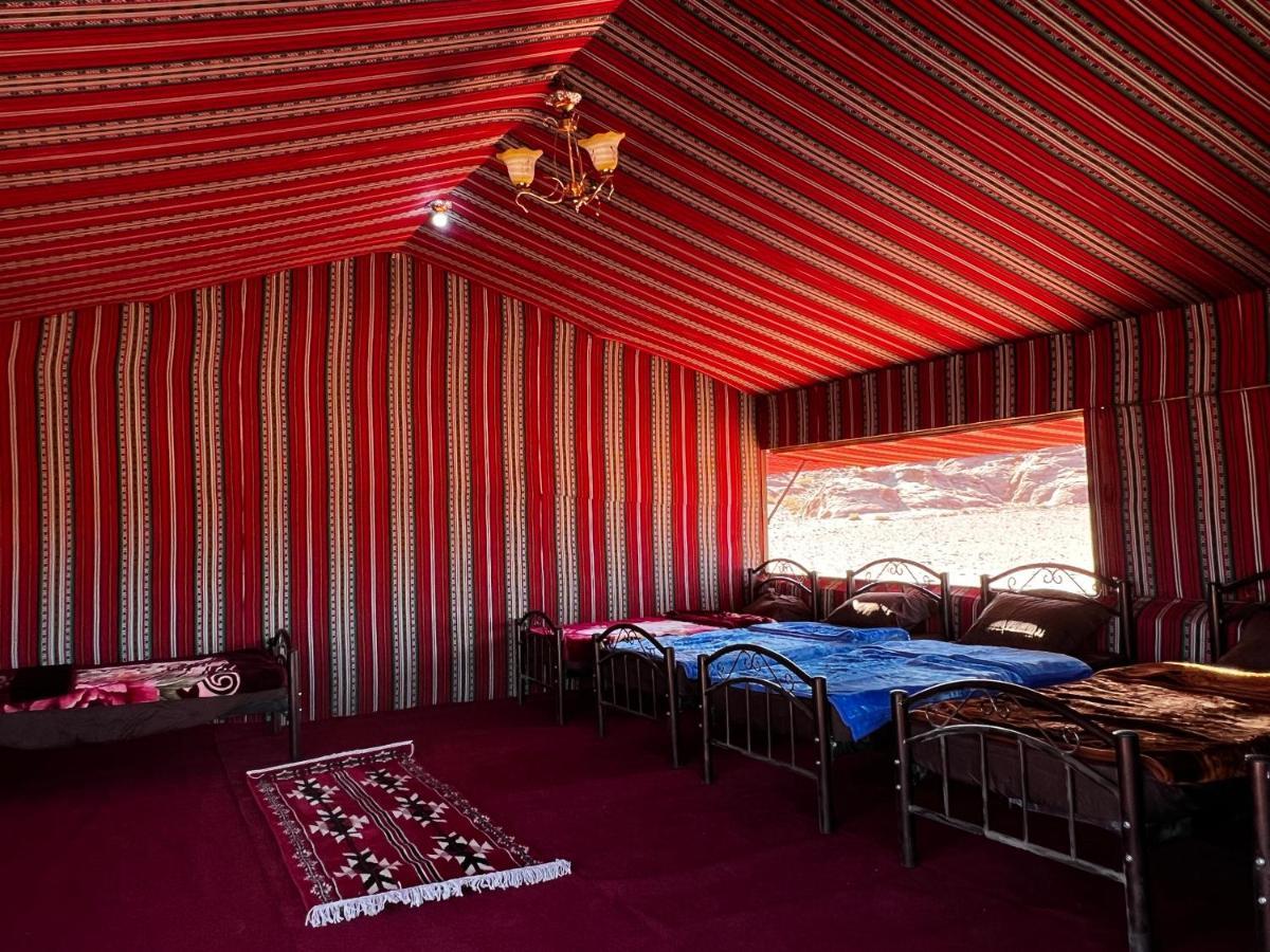 Wadirum Sunset Camp Hotel Wadi Rum Ngoại thất bức ảnh