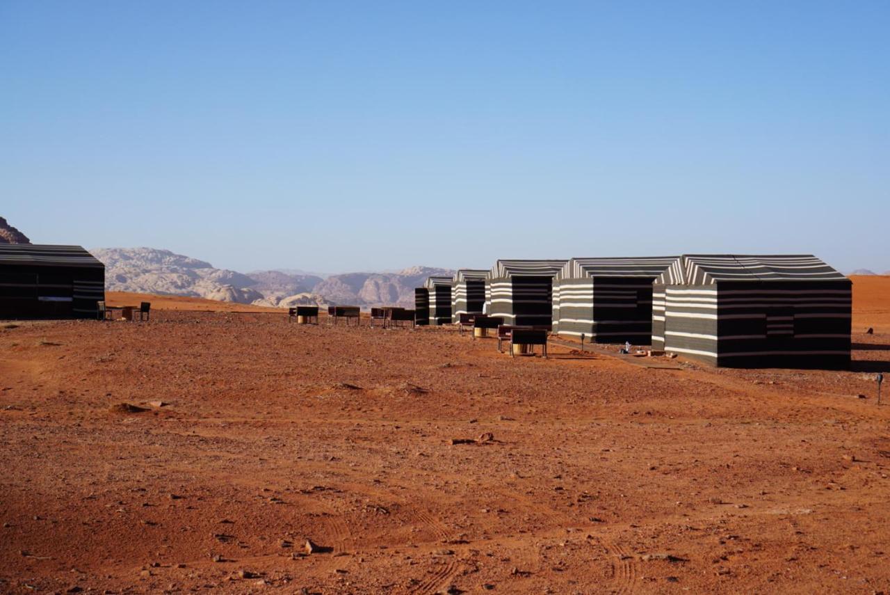 Wadirum Sunset Camp Hotel Wadi Rum Ngoại thất bức ảnh