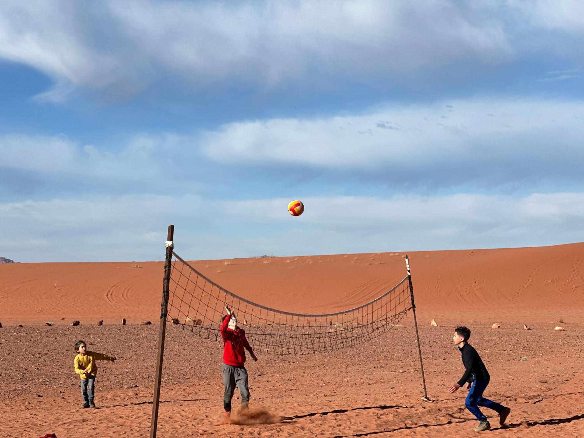 Wadirum Sunset Camp Hotel Wadi Rum Ngoại thất bức ảnh