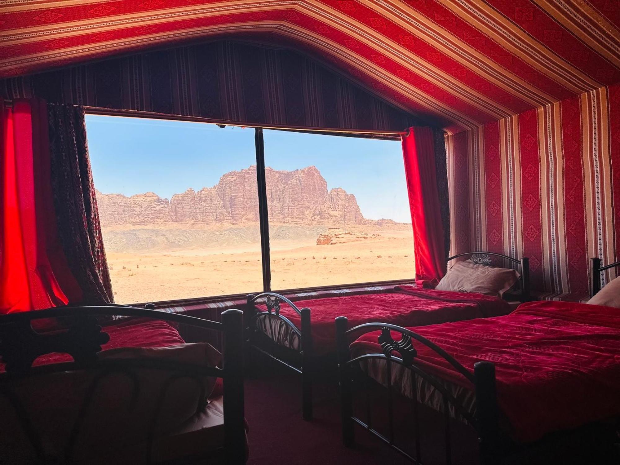 Wadirum Sunset Camp Hotel Wadi Rum Ngoại thất bức ảnh